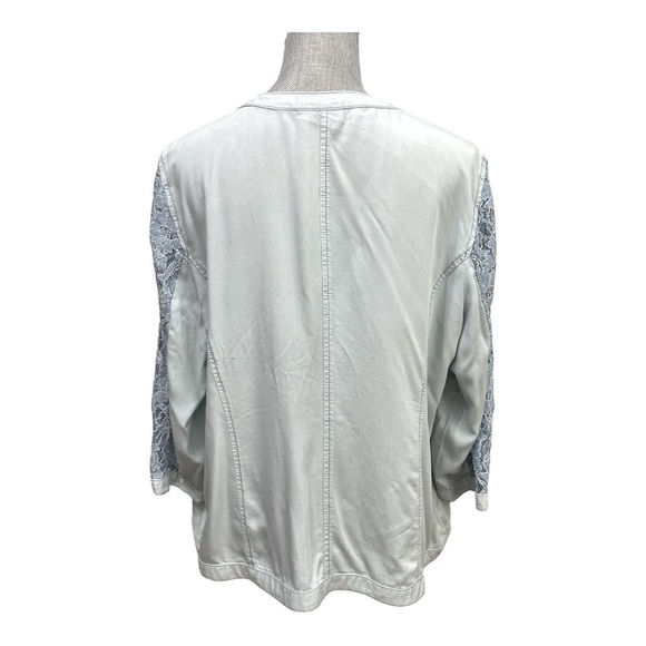Chicos Blazer Womens 3 US XL Blue Chambray Lace Cut Out Open Front
3/4 Sleeve - Picture 3 of 10